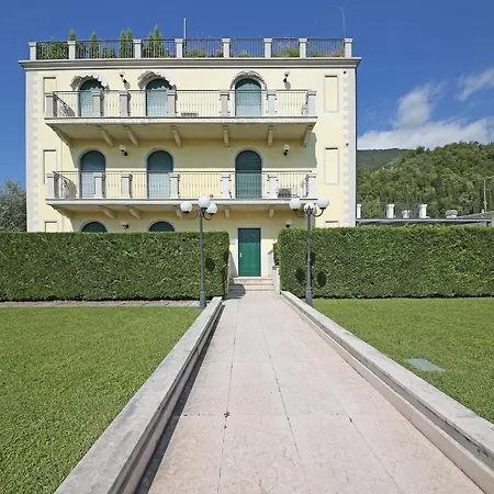 Bornico Margherita Apartment